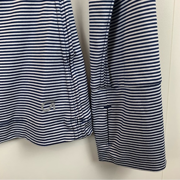 RARE GapFit Breathe Blue White Striped Long Sleeve Performance T-shirt sz S - Picture 5 of 7